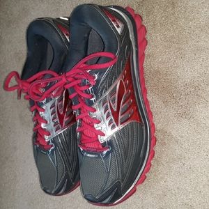 Women's Brooks Running Shoes